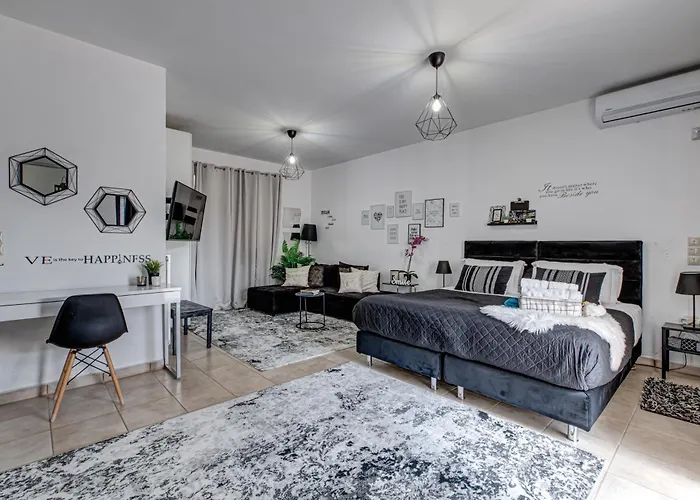 MiLo House Athens