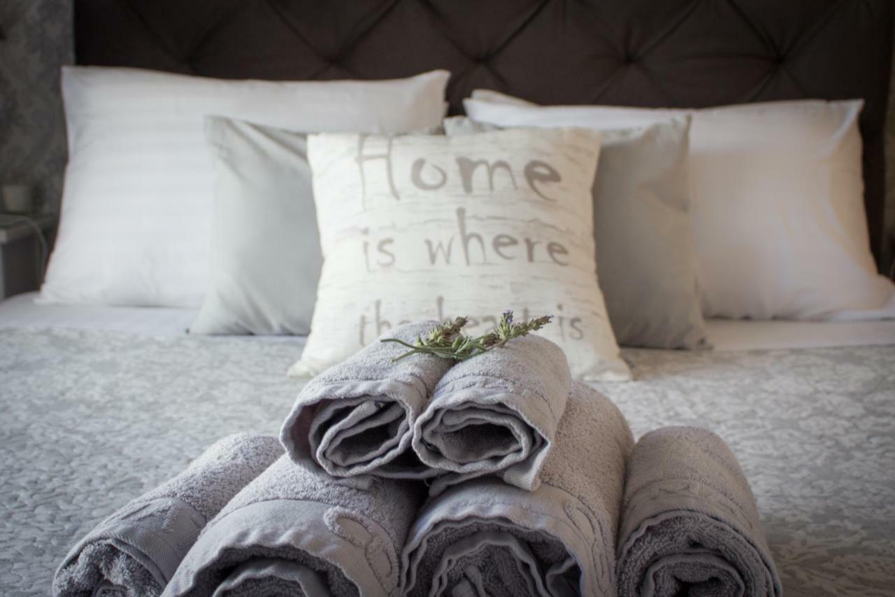 Milo Luxury House -free Airport Pick Up-10min Drive Villa