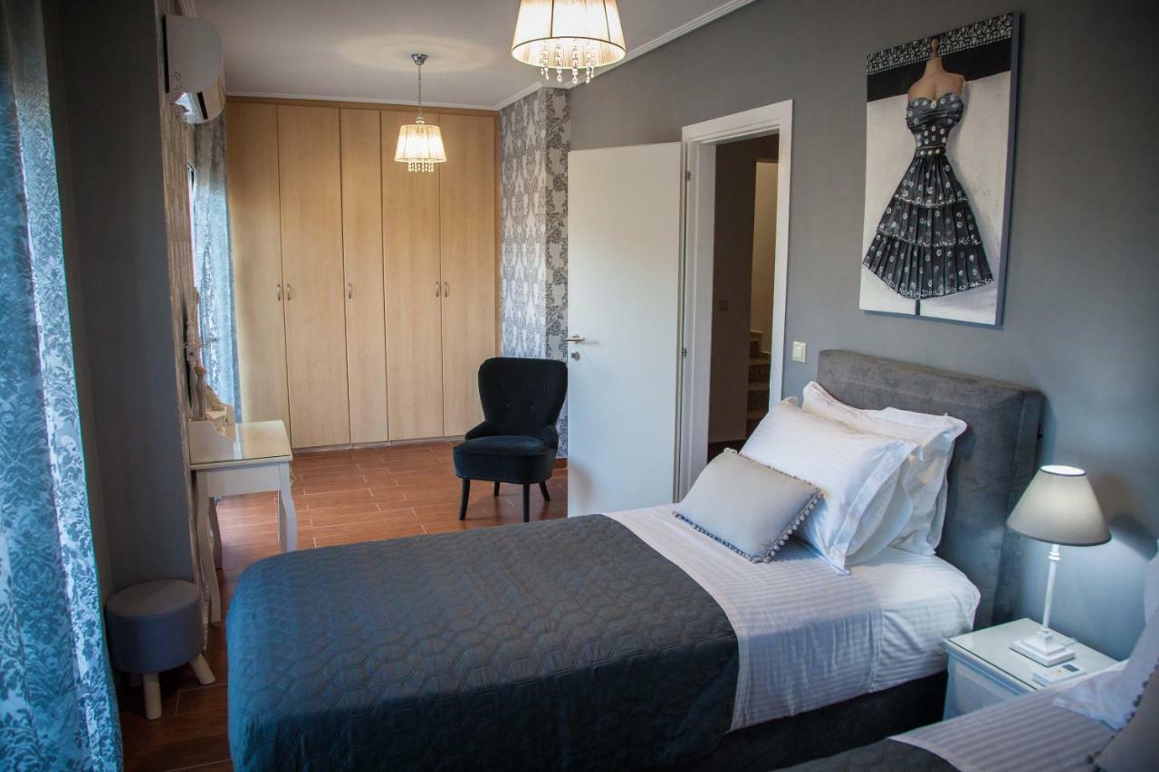 Villa Milo Luxury House -free Airport Pick Up-10min Drive *